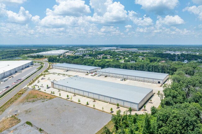 Más detalles de 2139 Logistics Way, Murfreesboro, TN - Flex, nave en alquiler