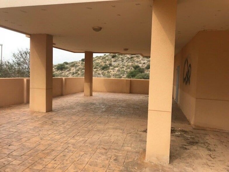 Local en Cartagena en alquiler - Foto del edificio - Imagen 2 de 2