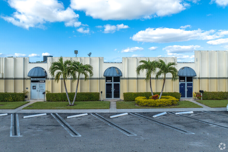 12201-12249 NW 35th St, Coral Springs, FL en alquiler - Foto del edificio - Imagen 2 de 6