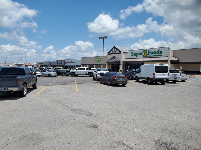 2000-2016 N Parkerson Ave, Crowley, LA en alquiler - Foto del edificio - Imagen 1 de 4