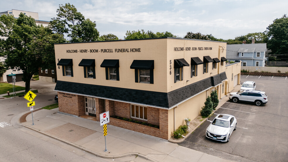 536 N Snelling Ave N, Saint Paul, MN en venta - Foto del edificio - Imagen 1 de 7