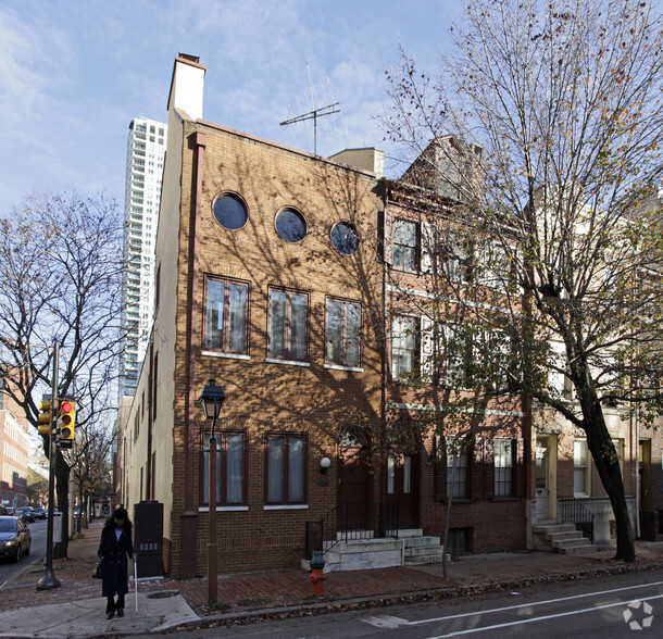 741-743 Spruce St, Philadelphia, PA en alquiler - Foto principal - Imagen 1 de 4