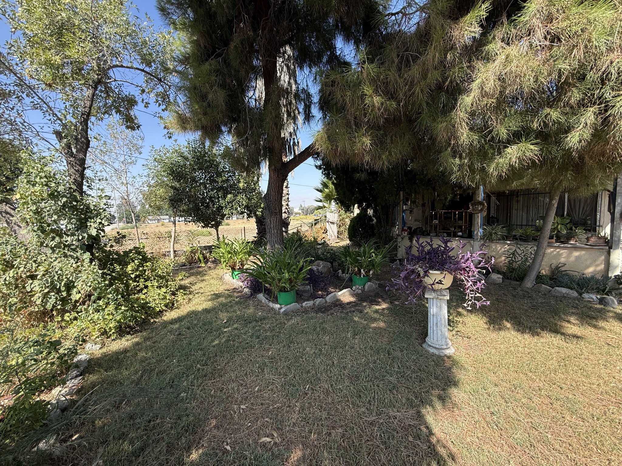 702 San Jacinto St, San Bernardino, CA en venta Foto principal- Imagen 1 de 6