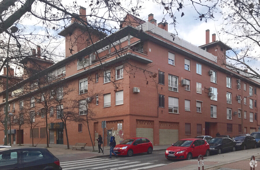 Calle Torre de Juan Abad, 4, Madrid, Madrid en alquiler - Foto del edificio - Imagen 2 de 2