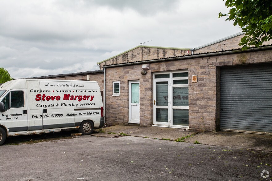 First Ave, Radstock en alquiler - Foto del edificio - Imagen 3 de 4