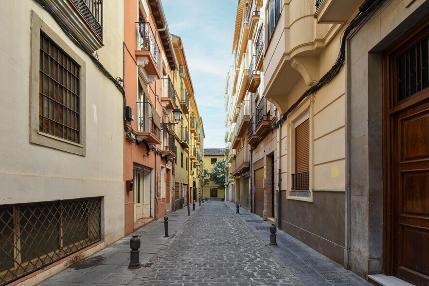 Calle Lavadero Tablas, 8, Granada, Granada en venta - Foto del edificio - Imagen 2 de 37