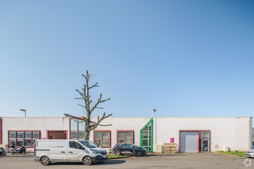 24 Rue Robert Witchitz, Ivry-sur-Seine en alquiler - Foto del edificio - Imagen 3 de 5