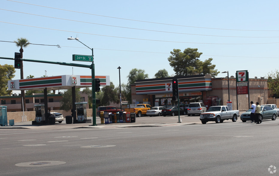 2401 E McDowell Rd, Phoenix, AZ en alquiler - Foto del edificio - Imagen 3 de 8