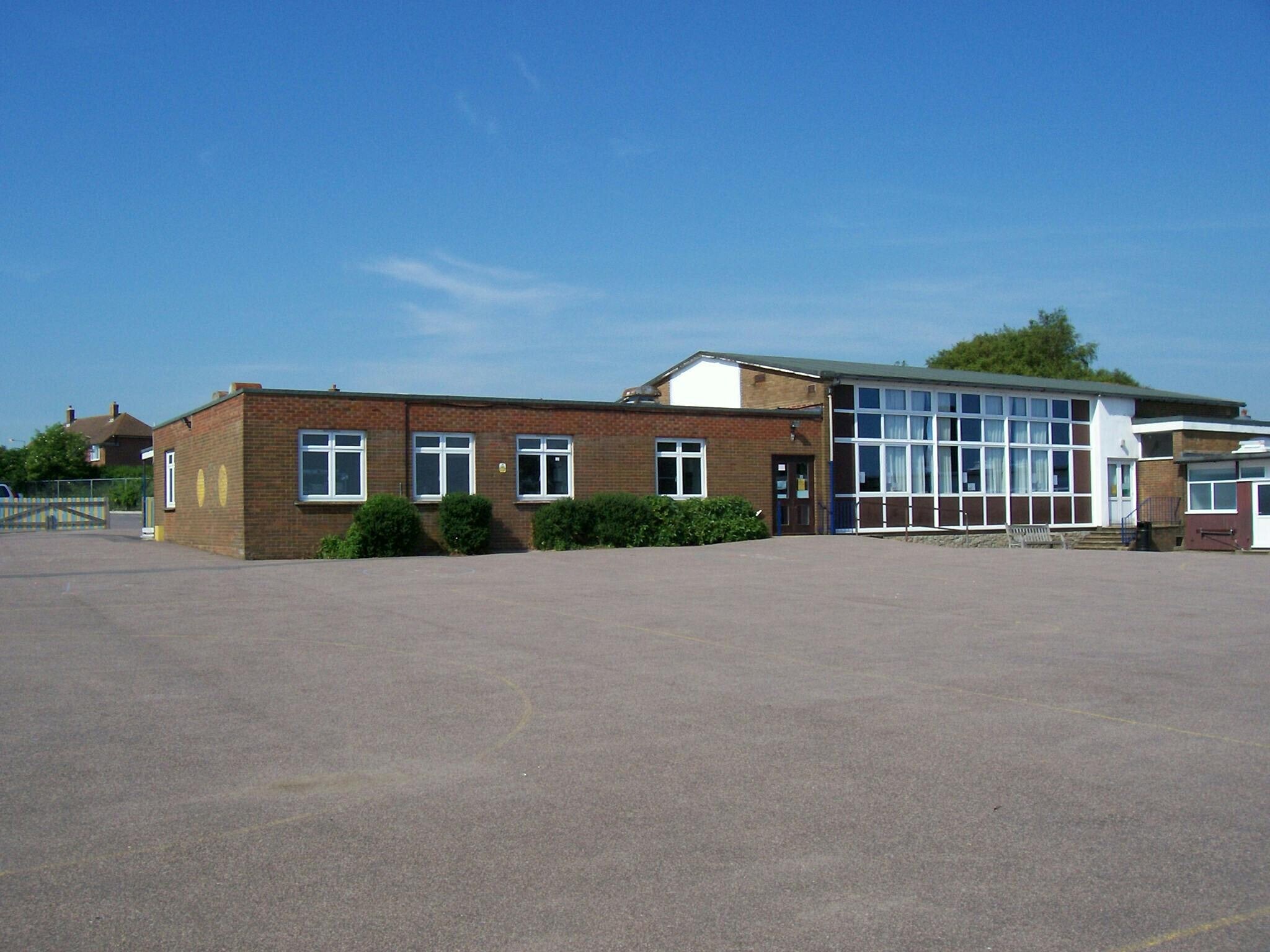 93 Melbourne Av, Dover en venta Foto del edificio- Imagen 1 de 6