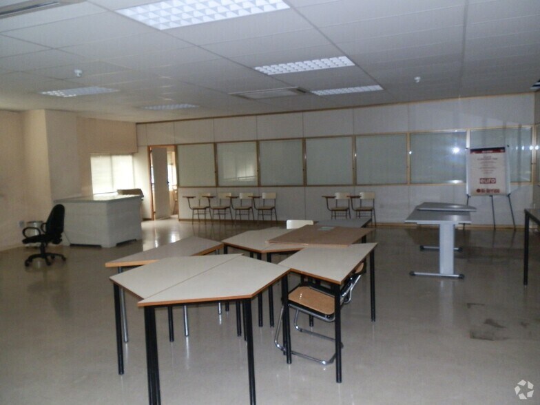 Nave en Alcalá de Henares, Madrid en alquiler - Foto del edificio - Imagen 1 de 8