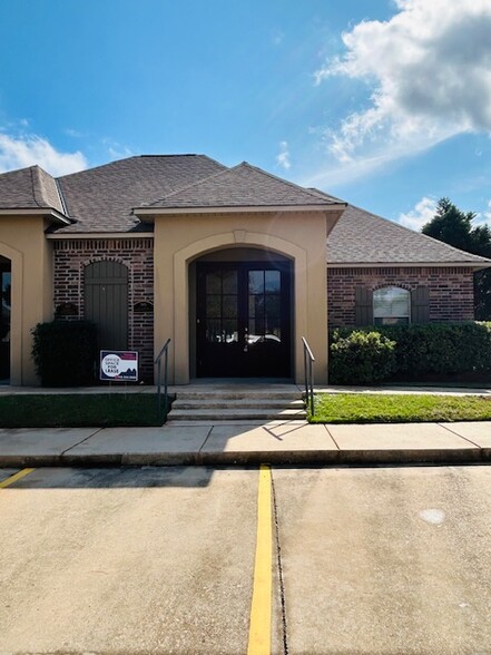 7607 Fern Ave, Shreveport, LA en alquiler - Foto del edificio - Imagen 1 de 13