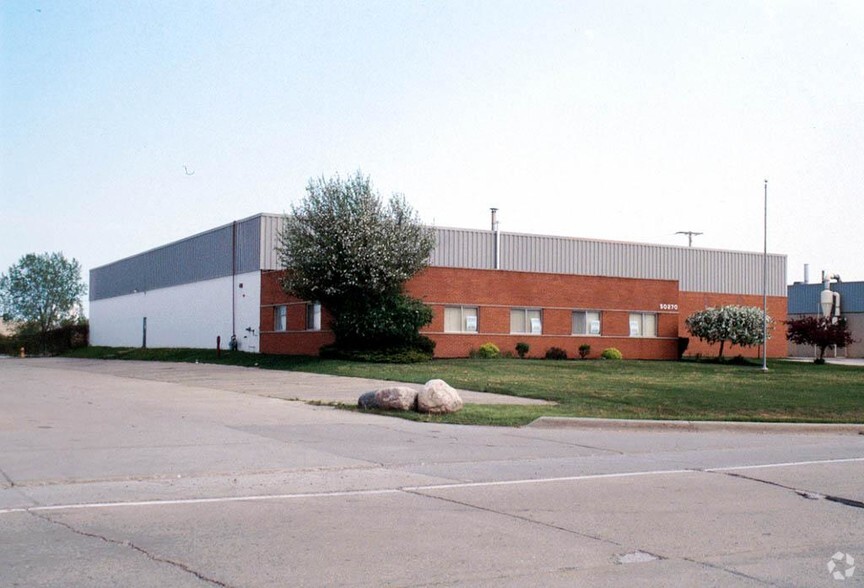 50270 E Russell Schmidt Blvd, Chesterfield, MI en alquiler - Foto del edificio - Imagen 2 de 2