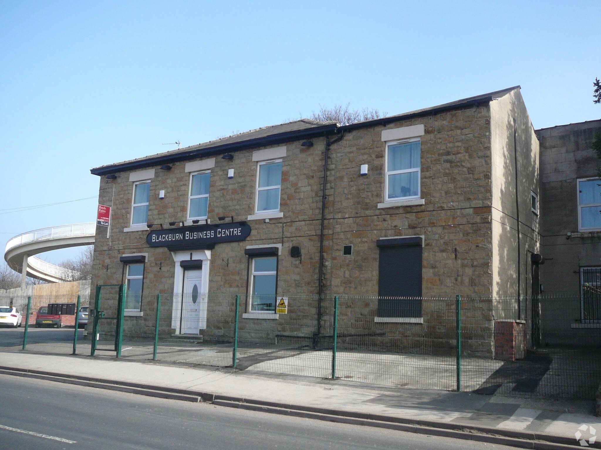 88 Blackburn Rd, Rotherham en alquiler Foto principal- Imagen 1 de 9
