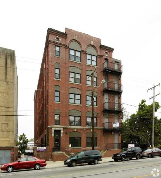 4946-4950 Parkside Ave, Philadelphia, PA en alquiler - Foto del edificio - Imagen 1 de 26