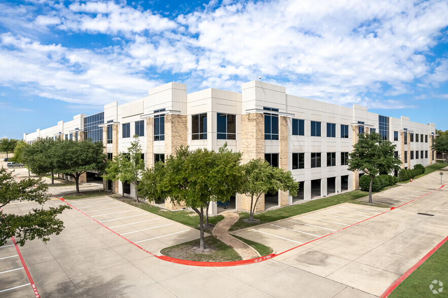 350 Highland Dr, Lewisville, TX en alquiler - Foto del edificio - Imagen 2 de 11