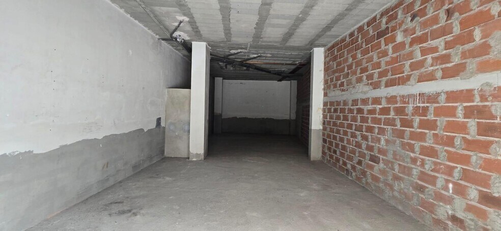 Local en Llíria, Valencia en venta - Foto del edificio - Imagen 2 de 6