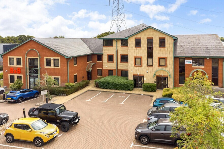 Smeaton Clos, Aylesbury en alquiler - Foto del edificio - Imagen 3 de 16