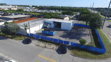 2090 Powerline Rd, Pompano Beach, FL en alquiler Foto del edificio- Imagen 1 de 4