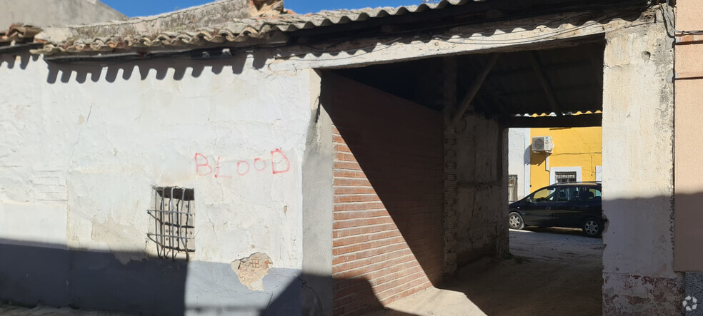 Naves en Cedillo del Condado, Toledo en venta - Foto del edificio - Imagen 2 de 8