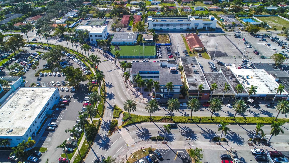 2632 Hollywood Blvd, Hollywood, FL en alquiler - Vista aérea - Imagen 2 de 3