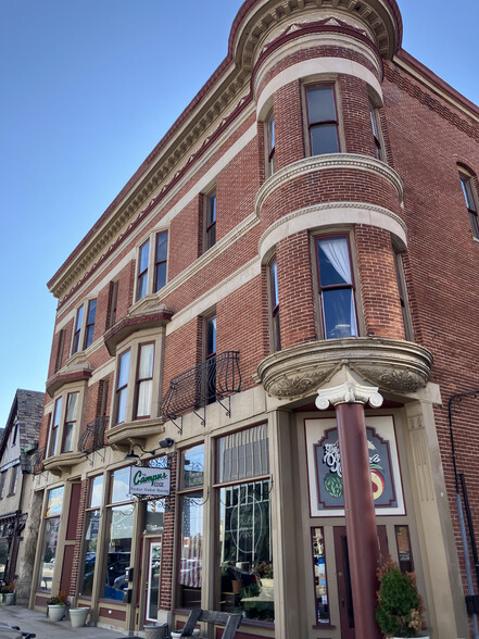 115-117 E Charles St, Muncie, IN en alquiler - Foto del edificio - Imagen 1 de 2