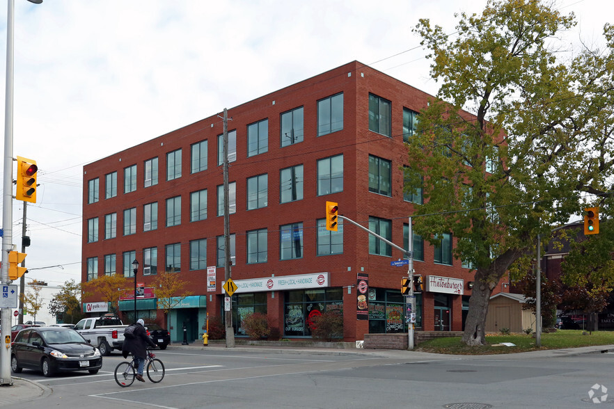 1066 Somerset St W, Ottawa, ON en alquiler - Foto del edificio - Imagen 3 de 5