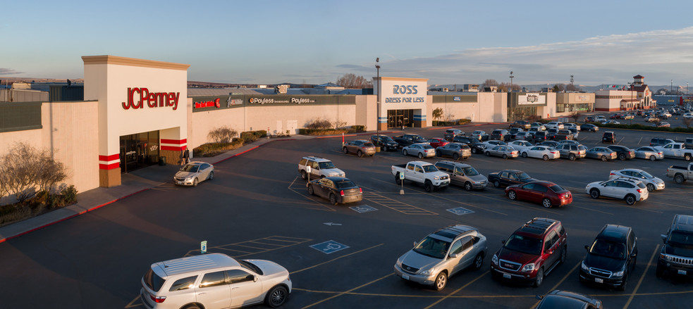 2010 Yakima Valley Hwy, Sunnyside, WA en alquiler - Foto del edificio - Imagen 3 de 9