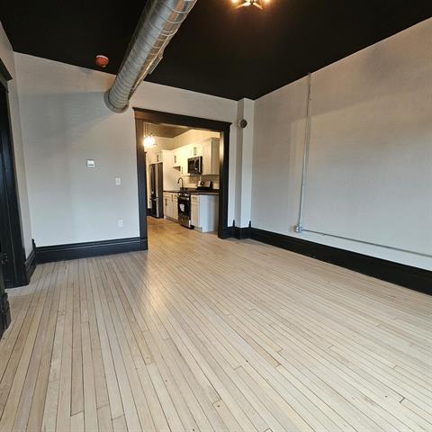 218 Merchant Row, Milton, WI en venta - Foto del edificio - Imagen 3 de 14