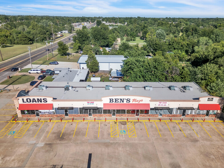 1020-1048 N Douglas Blvd, Oklahoma City, OK en alquiler - Foto del edificio - Imagen 2 de 22