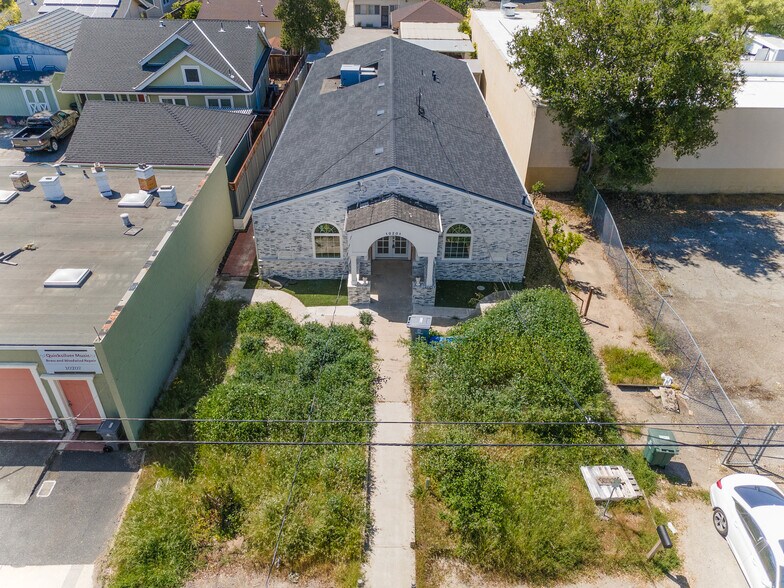 10201 Imperial Ave, Cupertino, CA en venta - Foto del edificio - Imagen 3 de 16