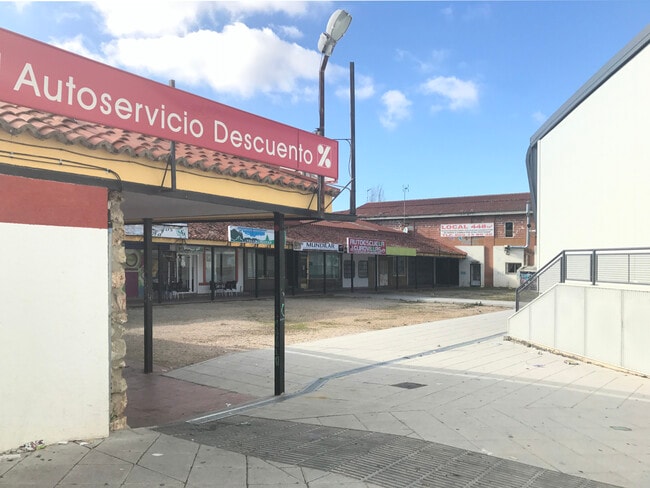 Más detalles de Avenida Luxemburgo, 34 B, Nuevo Baztán - Local en venta