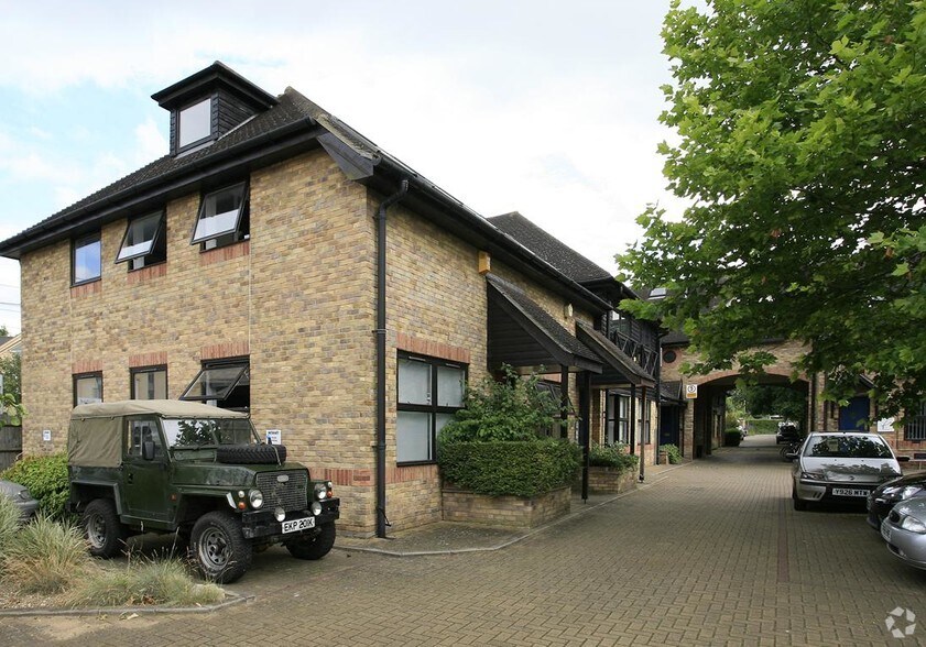 Station Rd, Great Shelford en venta - Foto del edificio - Imagen 2 de 5