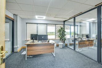 574 Manchester Rd, Bury en alquiler Foto del interior- Imagen 2 de 24