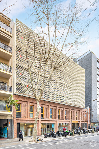 Carrer del Doctor Trueta, 205, Barcelona, Barcelona en alquiler - Foto del edificio - Imagen 3 de 8