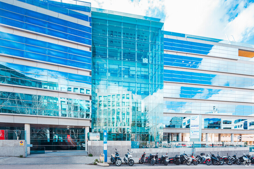 Oficinas en Madrid, MAD en alquiler - Foto del edificio - Imagen 3 de 8