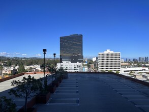 11755 Wilshire Blvd, Los Angeles, CA en alquiler Foto del edificio- Imagen 2 de 13