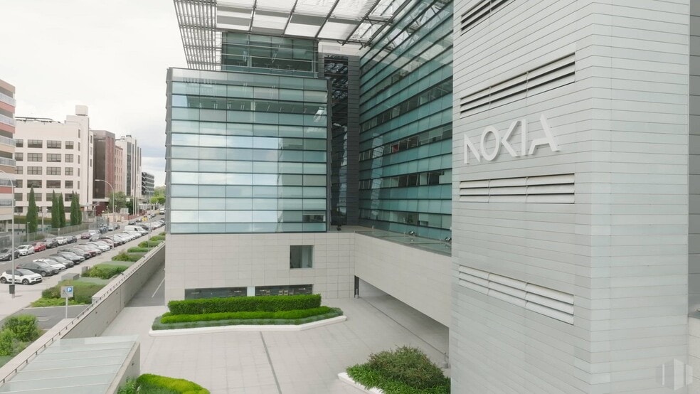 Calle de María Tubau, 9, Madrid, Madrid en alquiler - Vídeo de anuncio comercial - Imagen 2 de 35