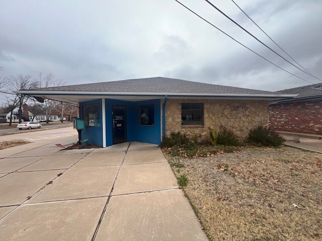 1518 W 9th, Stillwater, OK en venta - Foto del edificio - Imagen 3 de 7