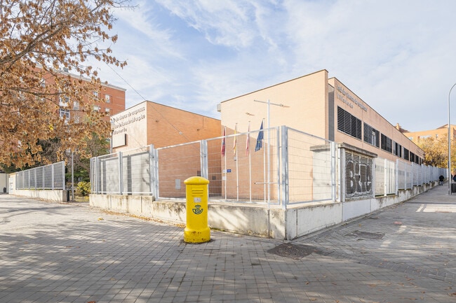 Más detalles de Avenida Orovilla, 54, Madrid - Coworking en alquiler