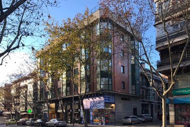 Más detalles de Calle de Alcalá, 409, Madrid - Edificio residencial​ en venta