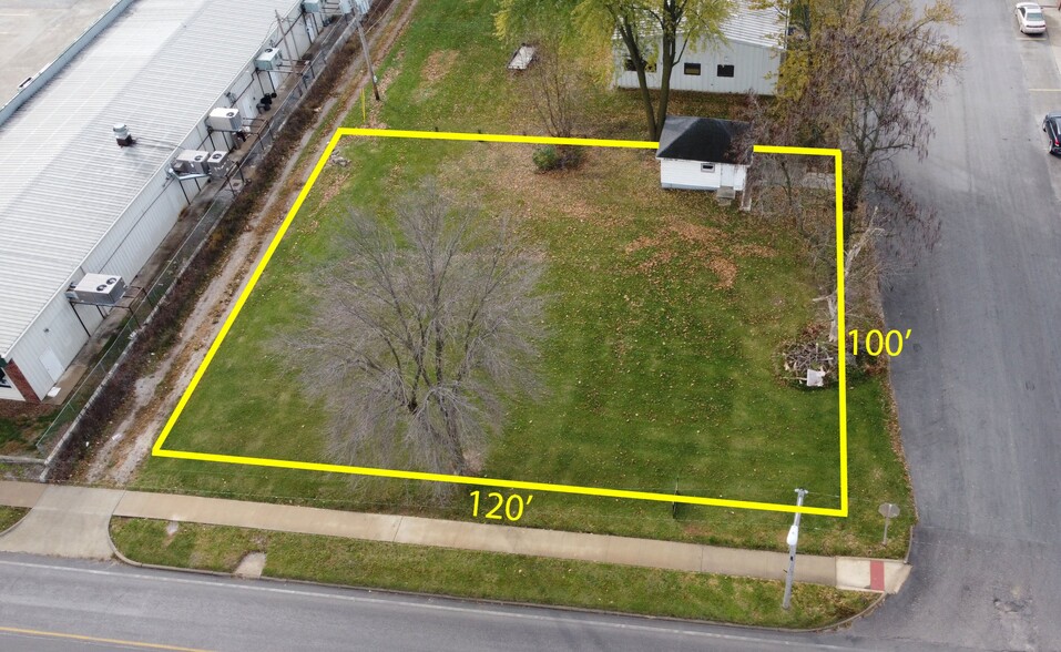 1402 E 9th St, Trenton, MO en venta - Vista aérea - Imagen 1 de 3