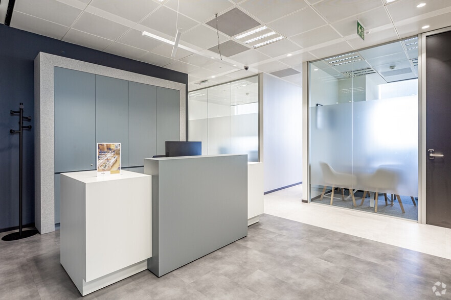 Avenida Hispanidad, 6, Madrid, Madrid en alquiler - Foto del interior - Imagen 3 de 18