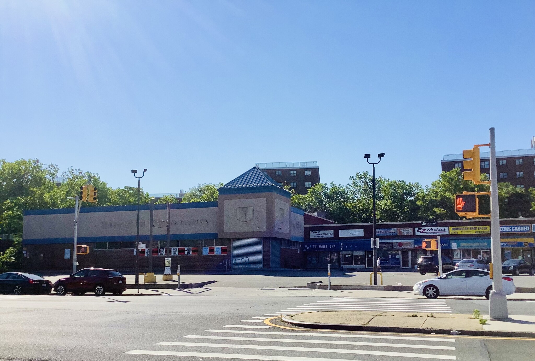 9704-9712 Seaview Ave, Brooklyn, NY en alquiler Foto del edificio- Imagen 1 de 2