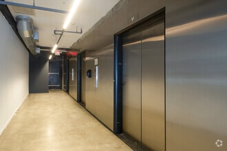 14 NE 1st Ave, Miami, FL en alquiler Foto del interior- Imagen 2 de 28