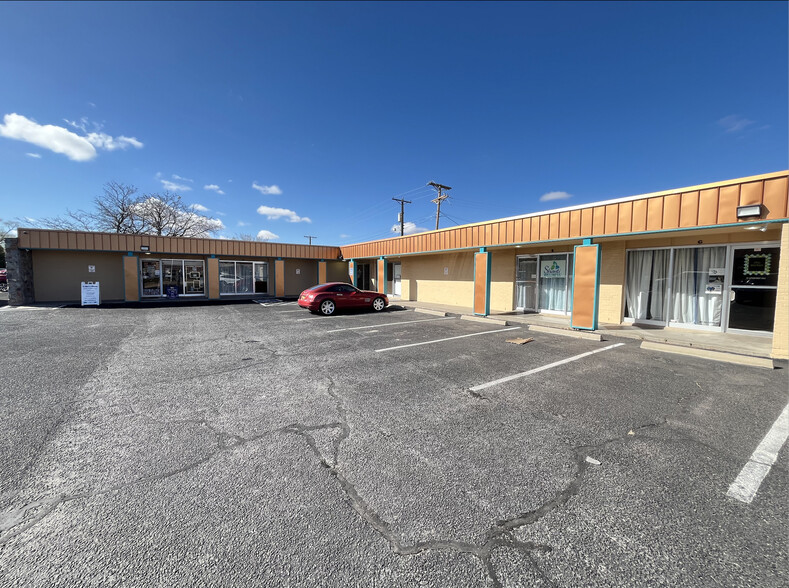 9720 Candelaria Rd NE, Albuquerque, NM en venta - Foto del edificio - Imagen 1 de 12