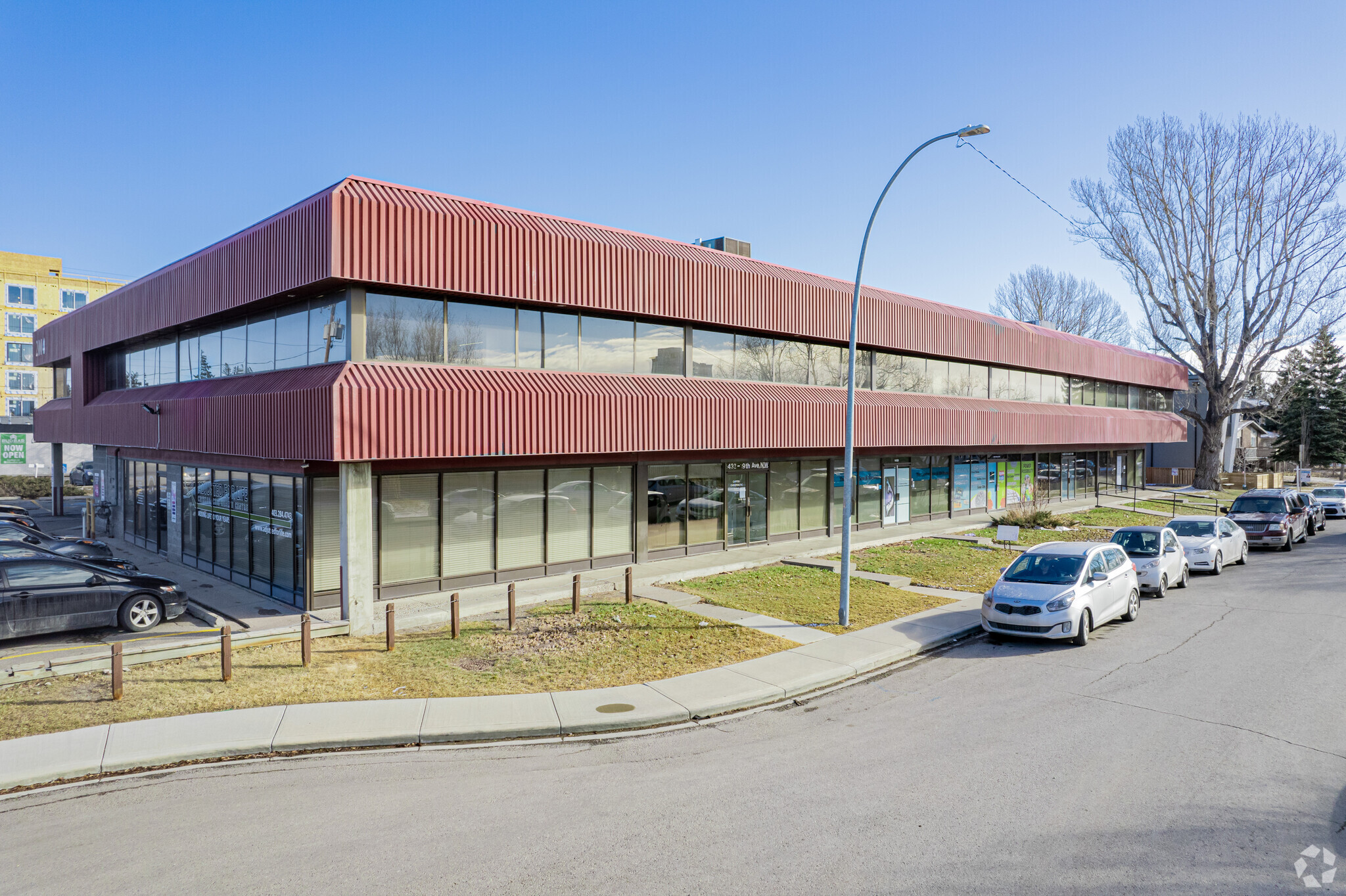 2004 14th St NW, Calgary, AB en alquiler Foto del edificio- Imagen 1 de 7