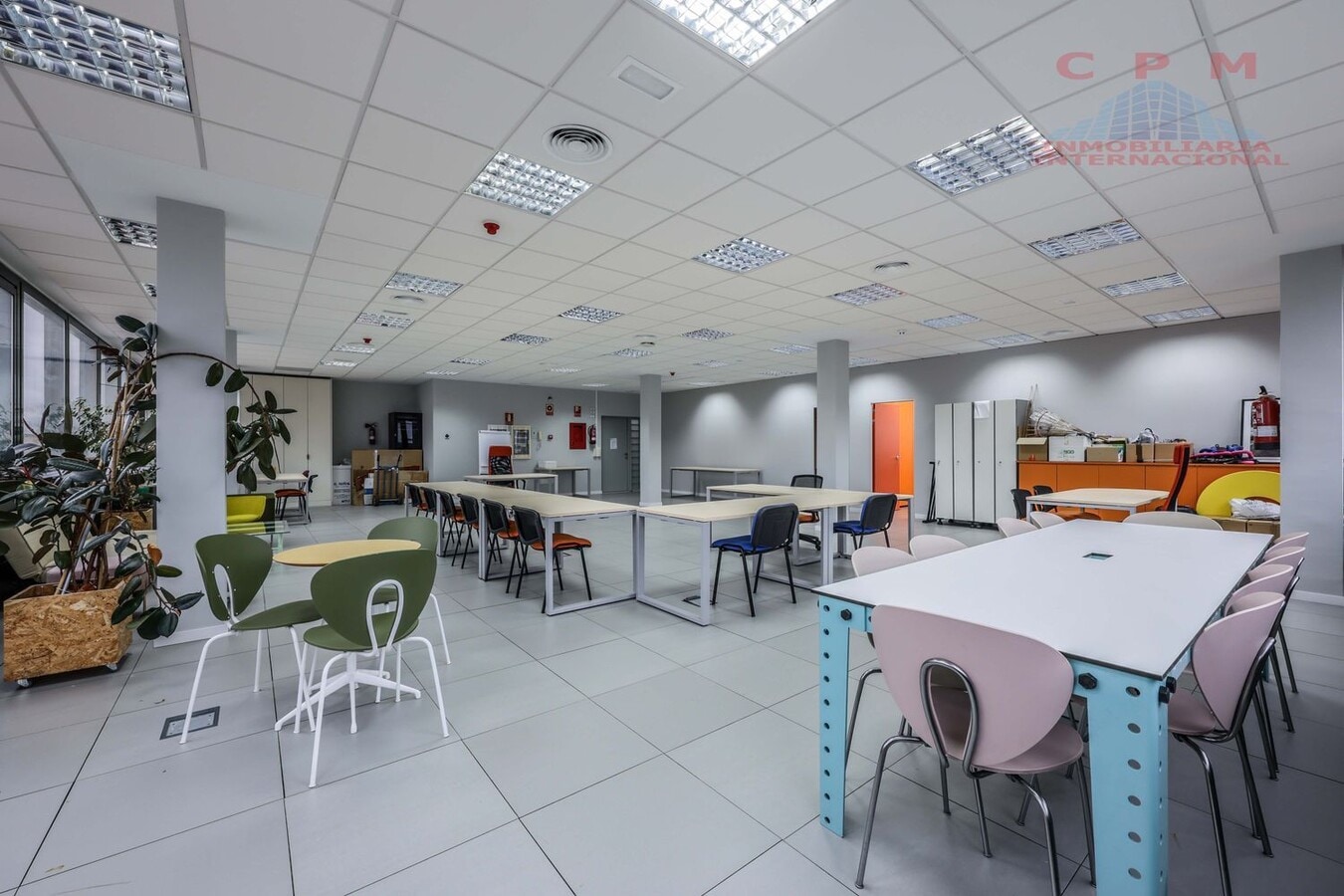 Madrid, MAD 28037 - Unidad Puerta A -  - Foto del interior - Image 1 of 7