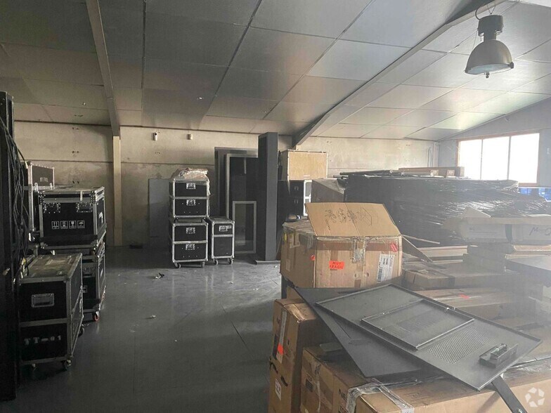 Nave en Torrejón de Ardoz, Madrid en venta - Foto del edificio - Imagen 3 de 12