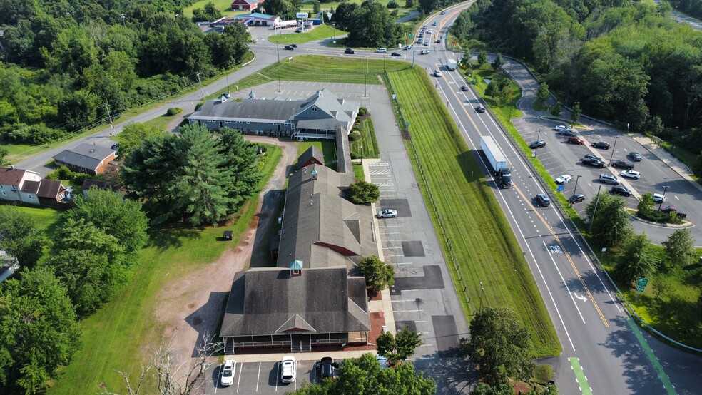 424 State Rd, South Deerfield, MA en venta - Foto del edificio - Imagen 2 de 6