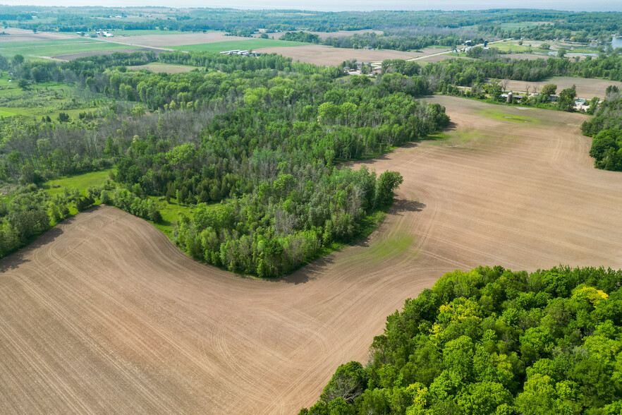 3223 County Road CC, Sturgeon Bay, WI en venta - Foto del edificio - Imagen 2 de 50